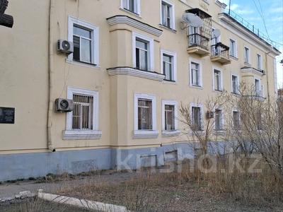 2-комнатная квартира · 45.6 м² · 3/3 этаж, Б.Момышулы 37 — Сквер Победы,Цум,шк 28,гимназия37 за 17.5 млн ₸ в Семее