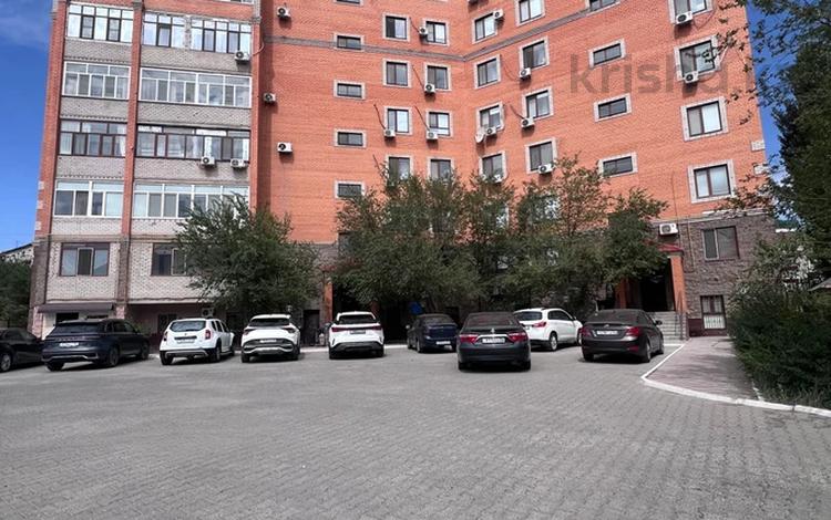 2-комнатная квартира · 74 м² · 7/7 этаж, Сатпаева 66 за 36 млн 〒 в Атырау — фото 12