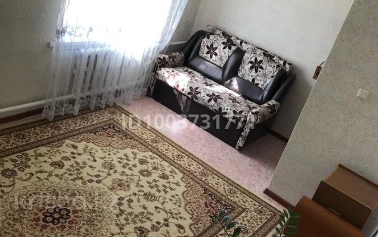 2-комнатная квартира · 45 м² · 1/2 этаж, мкр Геолог, ул.Ануарбека Аккулова 55 за 12 млн ₸ в Атырау — фото 13