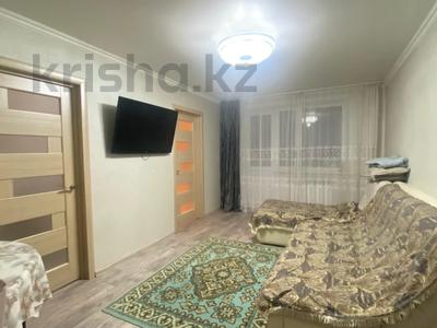 4-комнатная квартира · 61.9 м² · 2/5 этаж, мкр Юго-Восток, Муканова за 22.5 млн 〒 в Караганде, Казыбек би р-н