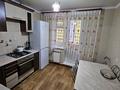 2-бөлмелі пәтер · 55 м² · 4/5 қабат, Қонаев ш/а. 6, бағасы: 160 000 ₸ в Уральске, мкр Кунаева — фото 3