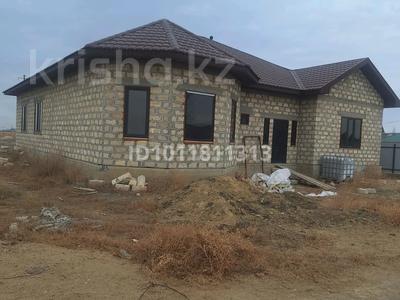 Отдельный дом · 5 комнат · 256 м² · 10 сот., ул. Мелиораторов 60 — Район Курилкино ул.Мелиоратор60 за 19 млн ₸ в Атырау, мкр Авангард-2