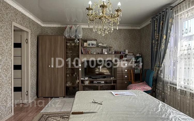 2-комнатная квартира · 38.9 м² · 2/2 этаж, бағаева 1 за 8.5 млн 〒 в  — фото 2