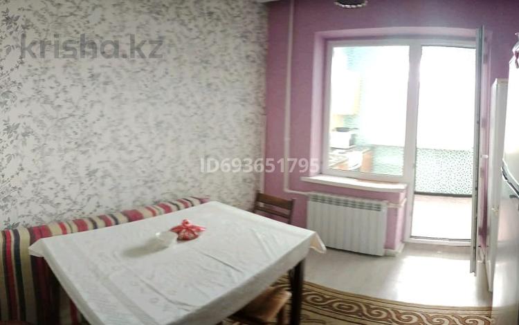 1-комнатная квартира, 45 м², 1/5 этаж, Гагарина 70 — ЖГК за 12 млн 〒 в Жезказгане — фото 2