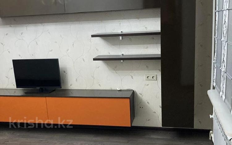 2-комнатная квартира · 42 м² · 3/5 этаж, мкр №11 2 за 250 000 ₸ в Алматы, Ауэзовский р-н — фото 5