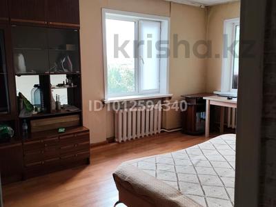 2-бөлмелі пәтер · 42 м² · 4/4 қабат, Бейбитшилик 63 — мед университет, бағасы: 15.8 млн ₸ в Астане, р-н Байконур