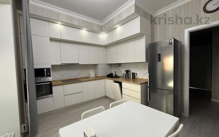 2-комнатная квартира · 67 м² · 3/6 этаж, Аль-Фараби 33 за 58 млн ₸ в Астане, Есильский р-н — фото 2