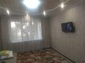 2-комнатная квартира, 55 м², 3/5 этаж, Молдагалиева 26 — Торговая база за 16 млн 〒 в Уральске