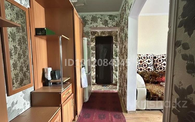 2-бөлмелі пәтер · 51.2 м² · 5/5 қабат, ул. Кеширима Бозтаева, бағасы: 18 млн ₸ в Семее, Красный Кордон — фото 2