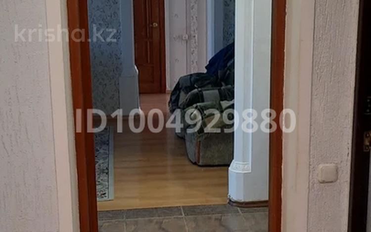 3-комнатная квартира · 62 м² · 6/10 этаж, мкр Строитель, Мкр Строитель, 30 — По Сырым Датұлы за 24.5 млн ₸ в Уральске — фото 2