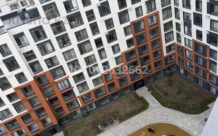 1-комнатная квартира · 40 м² · 13/17 этаж, E882 за 230 000 〒 в Астане, Нура р-н — фото 2