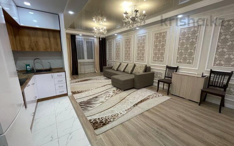 2-бөлмелі пәтер, 50 м², 5/9 қабат тәулігіне, 7мкр 18, бағасы: 20 000 〒 в Талдыкоргане — фото 2