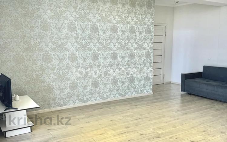 2-комнатная квартира · 60 м² · 5/5 этаж, мкр Думан-2 30 за 270 000 ₸ в Алматы, Медеуский р-н — фото 2