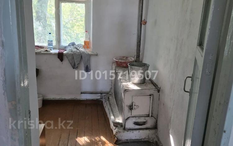 3-комнатная квартира · 53.6 м² · 2/2 этаж, Кенжекольская 6 за 8 млн ₸ в Павлодаре — фото 2