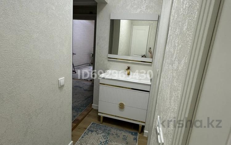 3-комнатная квартира, 75.7 м², 1/5 этаж, мкр Сайрам 32 — Еримбетов за 32 млн 〒 в Шымкенте, Енбекшинский р-н — фото 2