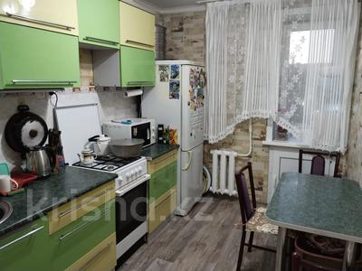 3-комнатная квартира · 60 м² · 5/5 этаж, Назарбаева за ~ 25.5 млн 〒 в Петропавловске