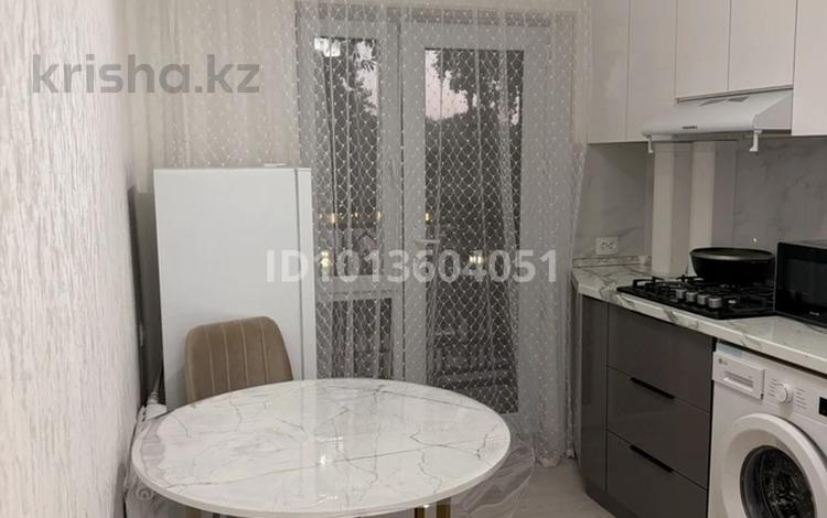 1-комнатная квартира · 45 м² · 3/4 этаж, Бейбитшилик 2 — Шымкент плазв, арбат за 15 000 ₸ — фото 2