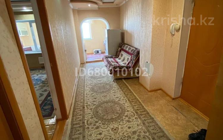 2-комнатная квартира, 54.4 м², 4/5 этаж, Абая 155 — Ташкентская за 18.5 млн 〒 в Таразе — фото 2