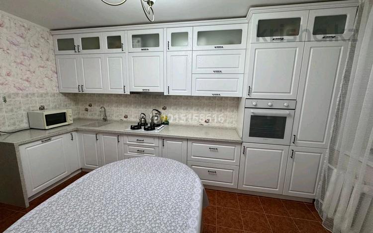 3-бөлмелі пәтер · 82 м² · 7/10 қабат, Гагарина 2/1, бағасы: 29.5 млн ₸ в Уральске — фото 2