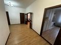 2-комнатная квартира · 93 м² · 5/8 этаж, ул. Достык 13/2 за 300 000 ₸ в Астане, Есильский р-н — фото 7