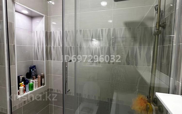 3-бөлмелі пәтер · 110 м² · 9/10 қабат, мкр Нурсая, Таумуш Жумагалиев 15, бағасы: 40.5 млн ₸ в Атырау — фото 2