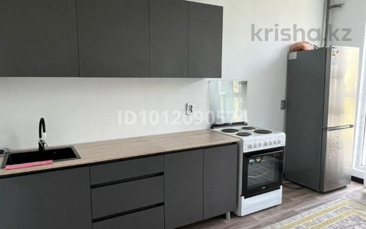 1-бөлмелі пәтер · 44 м² · 1/7 қабат, Касыма Шарипова 206/11, бағасы: 200 000 ₸ в Алматы, Алатауский р-н — фото 2
