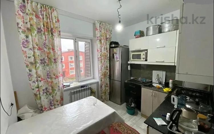 4-комнатная квартира, 77 м², 3/3 этаж, Үкілі Ыбырай