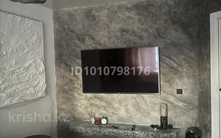 2-бөлмелі пәтер · 54 м² · 2/5 қабат, Кабанбай батыра — Рынок центральный, бағасы: 220 000 ₸ в Усть-Каменогорске, Ульбинский — фото 6