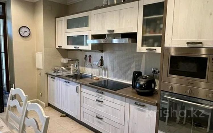 4-бөлмелі пәтер · 140 м² · 5/10 қабат, Досмухамедова, бағасы: 126 млн ₸ в Алматы, Алмалинский р-н — фото 2
