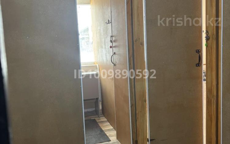 1 бөлме · 10 м² · 1 қабат, Екибастуз 7, бағасы: 35 000 〒 в Астане, Алматы р-н — фото 2