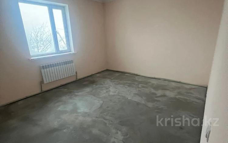 5-комнатный дом помесячно, 160 м², 10 сот., мкр Маяк, Аккуба 16