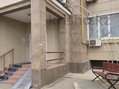 Продажа квартир в Мангистауской обл.: 3-комнатная квартира · 119.4 м² · 1/9 этаж, 15-й мкр 65 за 54 млн 〒 3-комнатная квартира · 119.4 м² · 1/9 этаж, 15-й мкр 65 за 54 млн 〒 в Актау