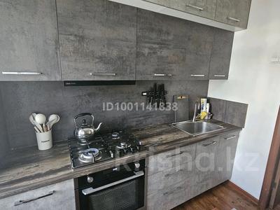 Продажа квартир в Жетысу обл.: 2-комнатная квартира · 54.3 м² · 3/5 этаж, Жеңіс 15 за 10.5 млн 〒 2-комнатная квартира · 54.3 м² · 3/5 этаж, Жеңіс 15 за 10.5 млн 〒 в Текели