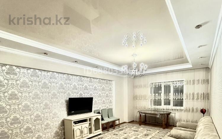 7-комнатная квартира, 370 м², 2/3 этаж, Кажымукана за 80 млн 〒 в Кокшетау — фото 2