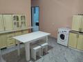 3-комнатная квартира · 60 м² · 1/2 этаж, мкр Малый Самал, Бабыр 56 за 130 000 ₸ в Шымкенте, Туран р-н — фото 2