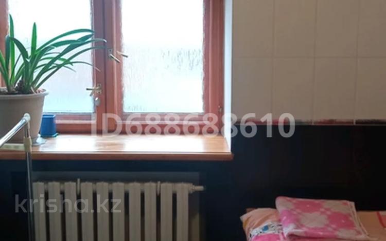 5 комнат · 80 м² · 4 этаж, Назарбаев 203 — Революция за 70 000 ₸ в Уральске, мкр Школьник — фото 2
