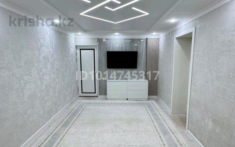 3-бөлмелі пәтер · 56 м² · 4/4 қабат, 2 мкр 10, бағасы: 15 млн ₸ в Жанаозен — фото 2