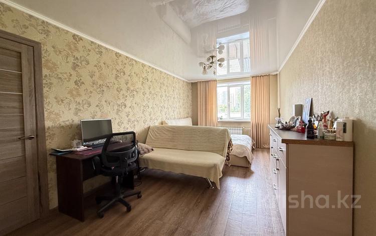 2-комнатная квартира · 39 м² · 3/4 этаж, ул. Кулымбетова 107/32а — Тургут Озала за 29 млн ₸ в Алматы, Алмалинский р-н — фото 5