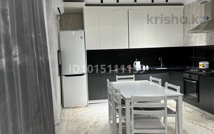 2-бөлмелі пәтер · 63 м² · 5/5 қабат, Думан-2 ш/а. 11, бағасы: 350 000 ₸ в Алматы, Медеуский р-н — фото 2