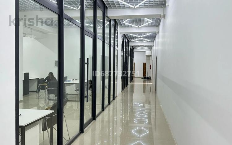 Свободное назначение, офисы, магазины и бутики, салоны красоты, образование, развлечения, конференц-залы, кабинеты и рабочие места, студии · 70 м² за 280 000 〒 в Шымкенте, Аль-Фарабийский р-н — фото 6