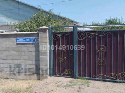 Часть дома · 4 комнаты · 100 м² · 11 сот., Мухаммеджанова 18 — Райгаз за 25 млн ₸ в Мерке