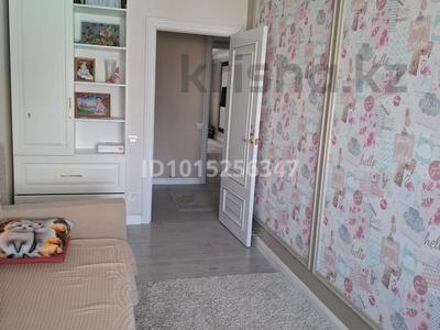 3-бөлмелі пәтер · 88.3 м² · 4/6 қабат, Жеңіс ш/а, бағасы: 42 млн ₸ в Уральске, мкр Женис