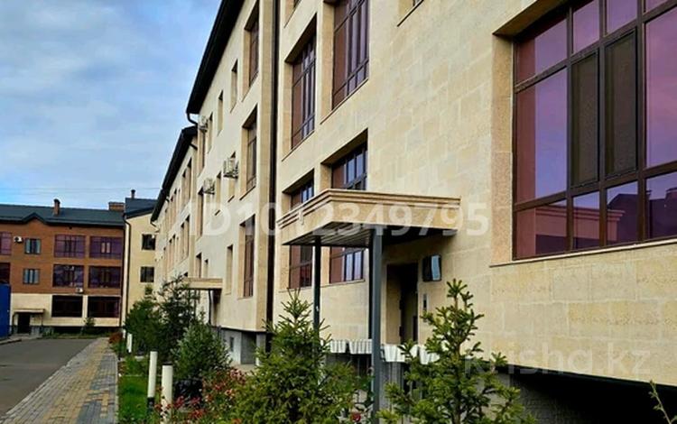 2-бөлмелі пәтер · 46 м² · 3/3 қабат, мкр Городской Аэропорт, Габдуллы Кулкыбаева 13, бағасы: 30 млн ₸ в Караганде, Казыбек би р-н — фото 2