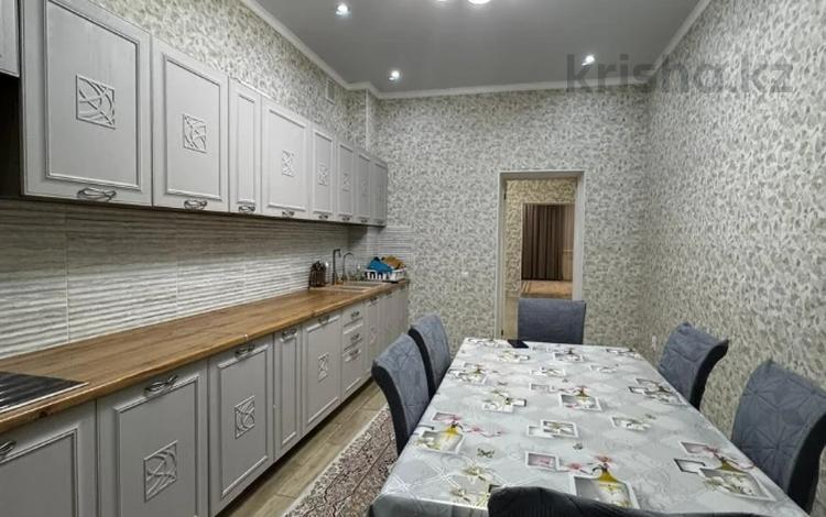 2-комнатная квартира · 95.4 м² · 1/8 этаж, мкр. Алтын орда, мангилик ел за 34 млн ₸ в Актобе — фото 19