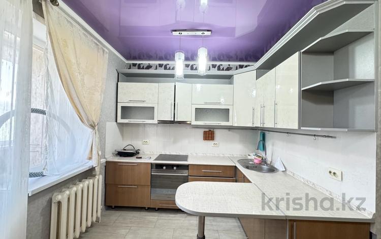 2-комнатная квартира · 50 м² · 4/10 этаж, Иманова 41 за 250 000 ₸ в Астане, р-н Байконур — фото 2