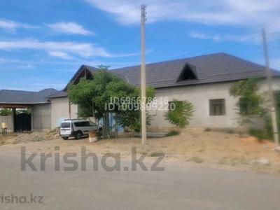 8-комнатная квартира · 160 м² · 1 этаж, Кенжебая 67 за 200 000 〒 в Туркестане