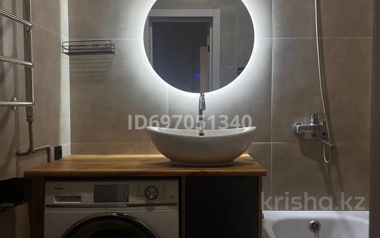 3-бөлмелі пәтер · 80 м² · 1/5 қабат, ПроспектНурсултанаНазарбаева 19, бағасы: 40 млн ₸ в Усть-Каменогорске, Ульбинский — фото 2