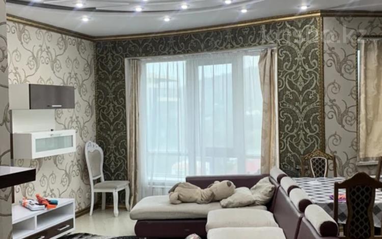 2-комнатная квартира · 75 м² · 10/22 этаж, Достык 97 за 74.5 млн ₸ в Алматы, Медеуский р-н — фото 12