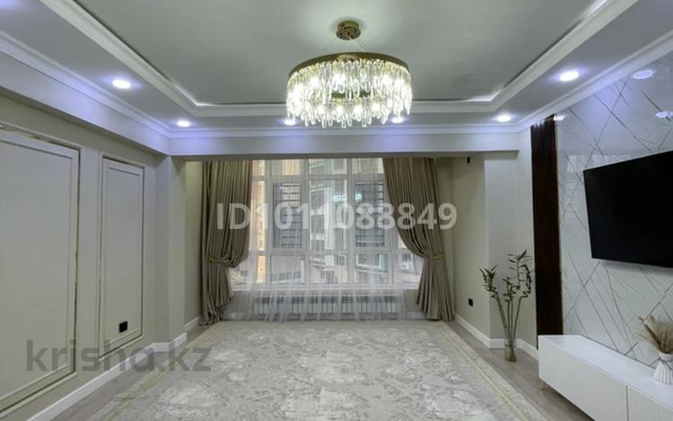 2-бөлмелі пәтер · 70 м² · 3/9 қабат, мкр Нурсая, Елорда, бағасы: 34 млн ₸ в Атырау — фото 2