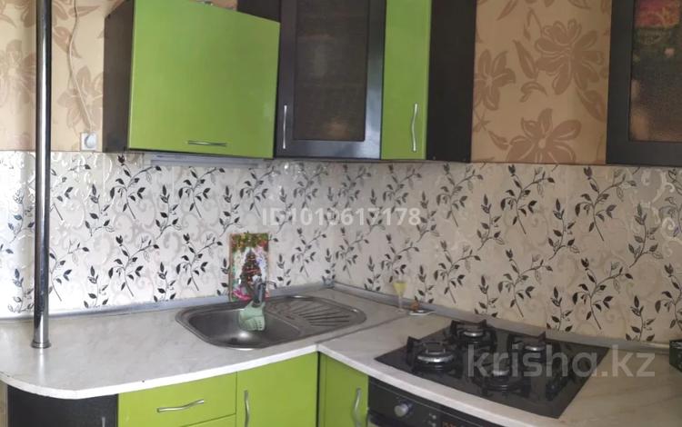 3-бөлмелі пәтер · 52 м² · 5/6 қабат, 50 лет октября 132, бағасы: 120 000 ₸ в Рудном — фото 2